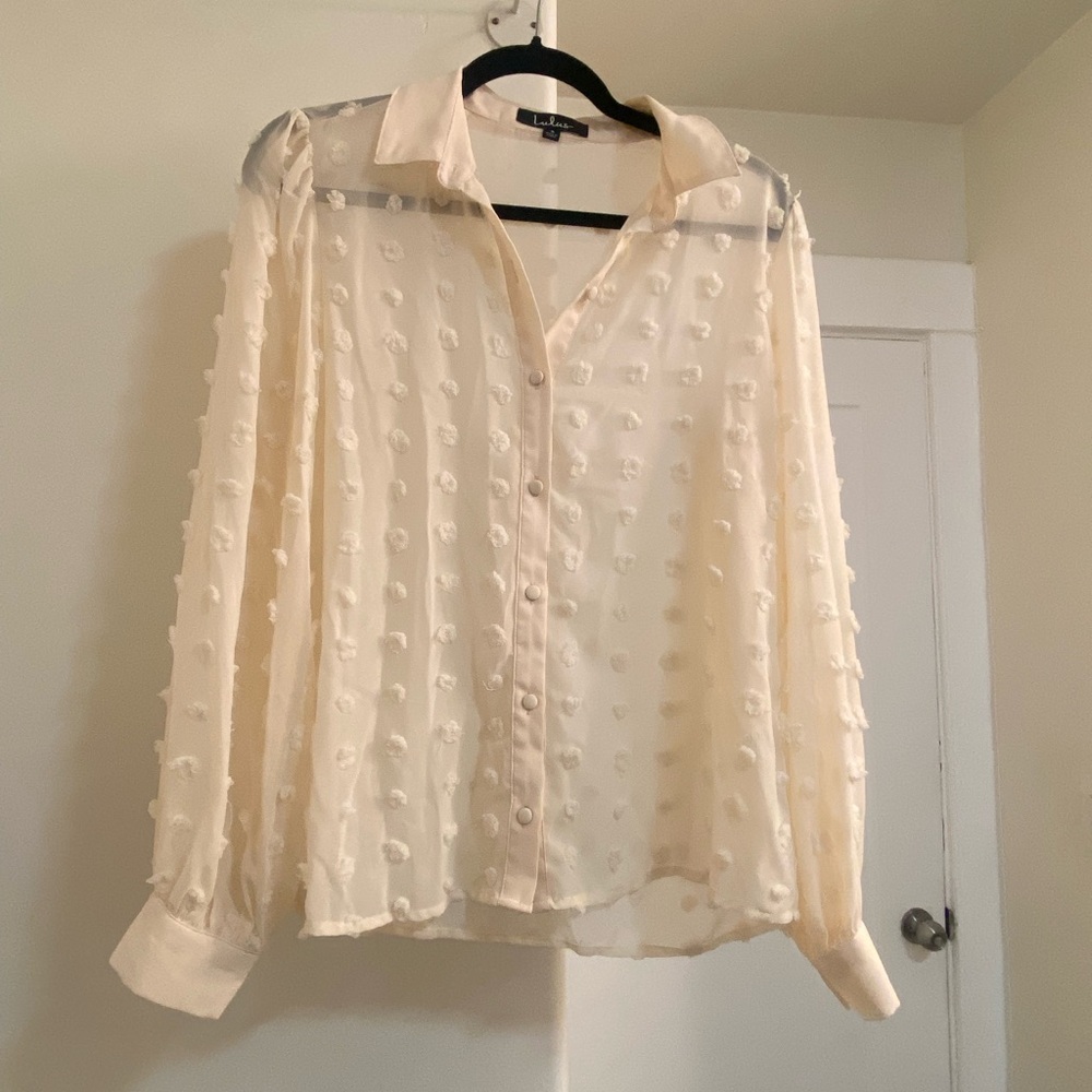 Lulu's Cream Textured Button-Up Blouse
